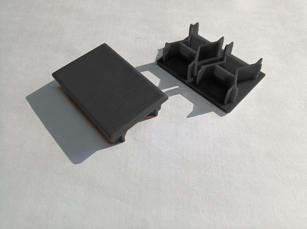 Endkappe für Alu-Co-Extrusion-Board Charcoal